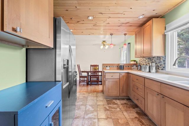 4210 Sunnyside Crescent, Madison, WI 53704