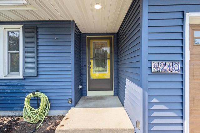 4210 Sunnyside Crescent, Madison, WI 53704