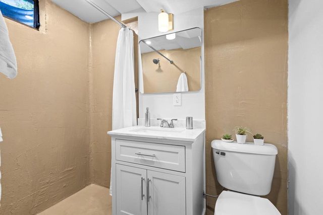 4210 Sunnyside Crescent, Madison, WI 53704