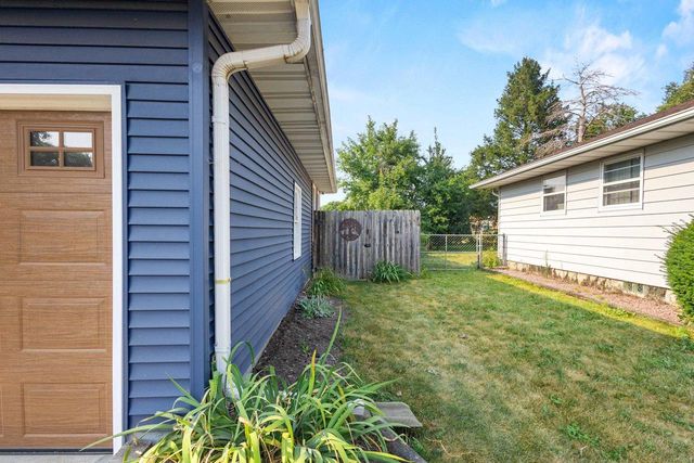 4210 Sunnyside Crescent, Madison, WI 53704