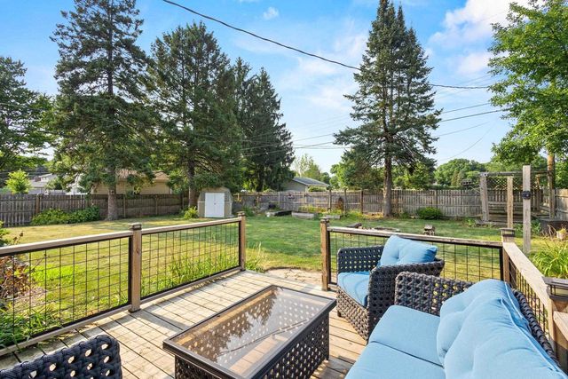 4210 Sunnyside Crescent, Madison, WI 53704