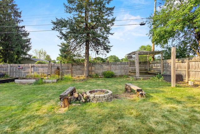4210 Sunnyside Crescent, Madison, WI 53704