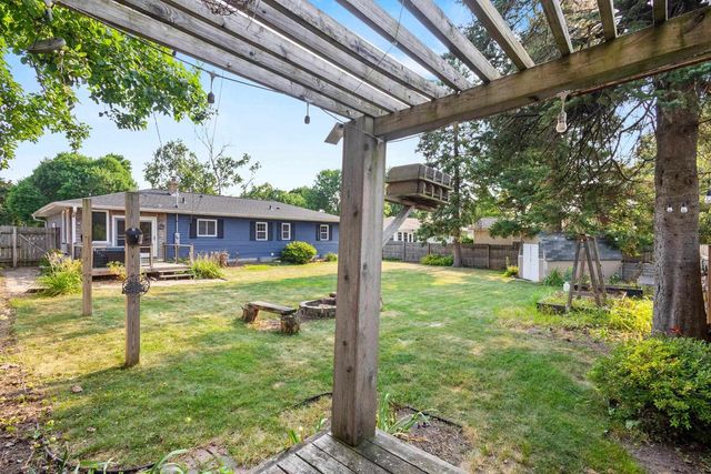 4210 Sunnyside Crescent, Madison, WI 53704