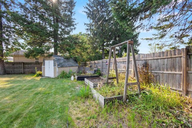 4210 Sunnyside Crescent, Madison, WI 53704