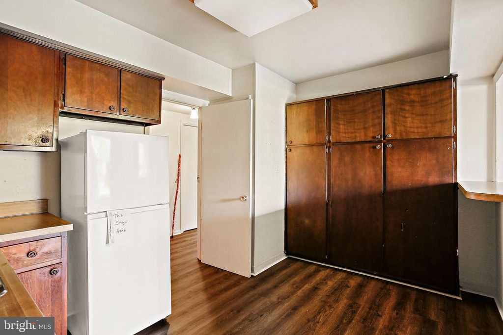 Image 14 of property listing at 10071 WINDSTREAM DR #1, Columbia, MD 21044