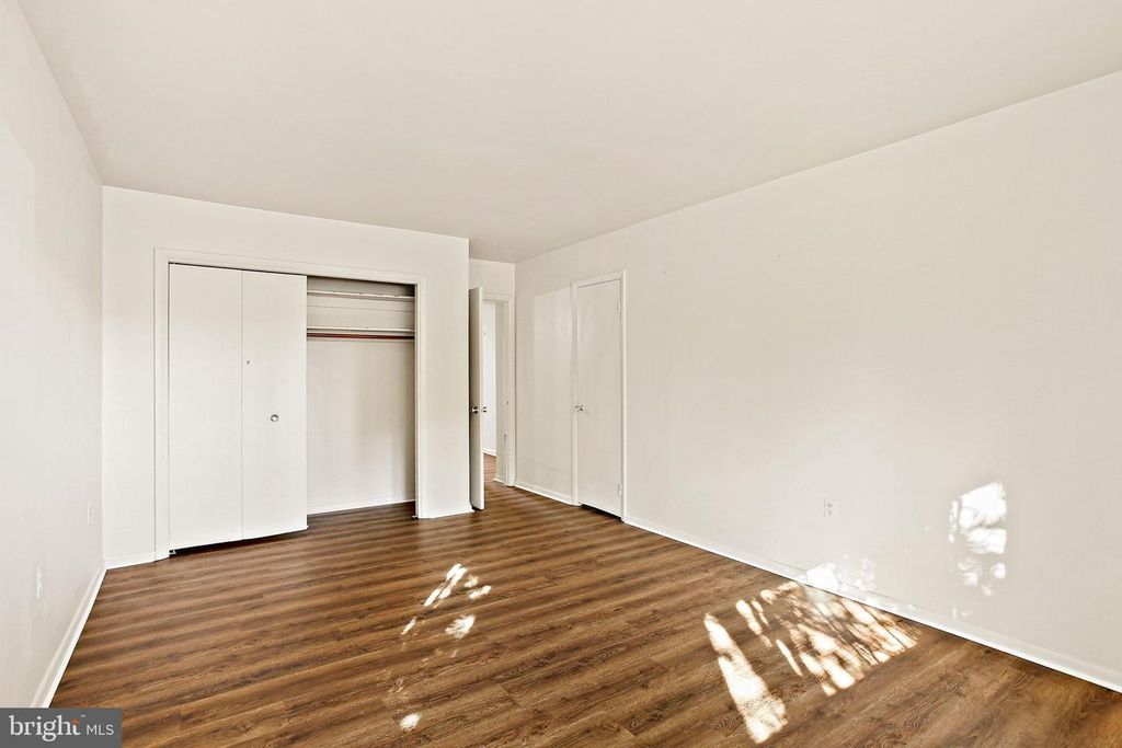 Image 20 of property listing at 10071 WINDSTREAM DR #1, Columbia, MD 21044