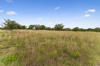 997 Gw Edwards Lane, Pipe Creek, TX 78063