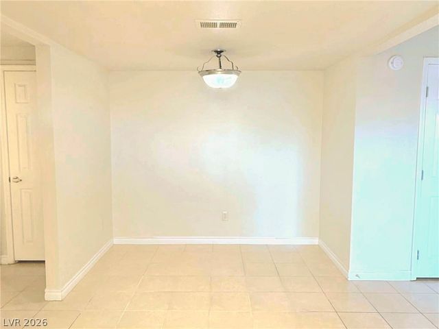5185 Indian River Drive 227, Las Vegas, NV 89103