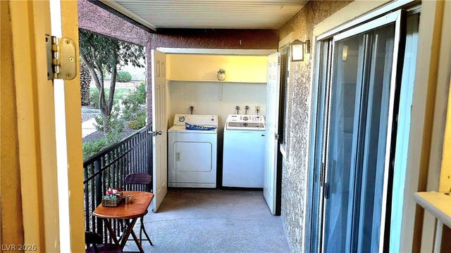5185 Indian River Drive 227, Las Vegas, NV 89103