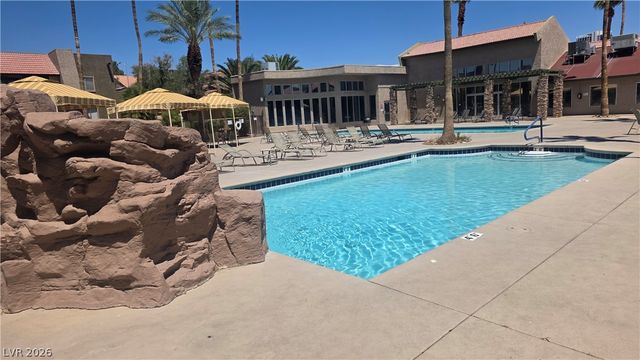 5185 Indian River Drive 227, Las Vegas, NV 89103