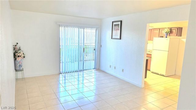5185 Indian River Drive 227, Las Vegas, NV 89103