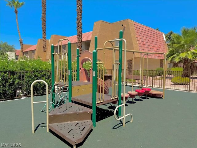 5185 Indian River Drive 227, Las Vegas, NV 89103