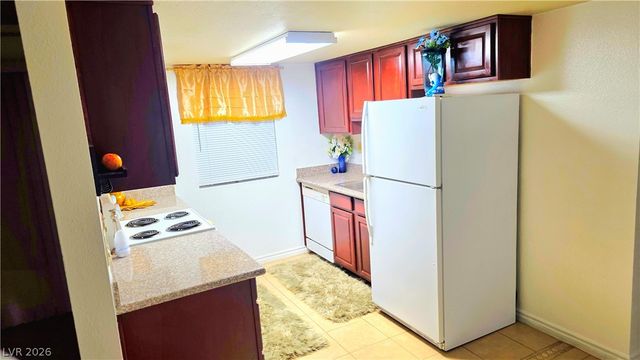 5185 Indian River Drive 227, Las Vegas, NV 89103