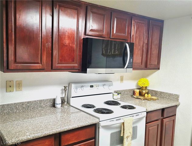 5185 Indian River Drive 227, Las Vegas, NV 89103