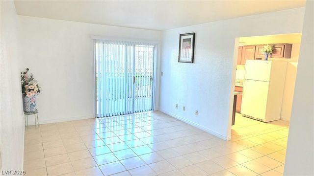 5185 Indian River Drive 227, Las Vegas, NV 89103