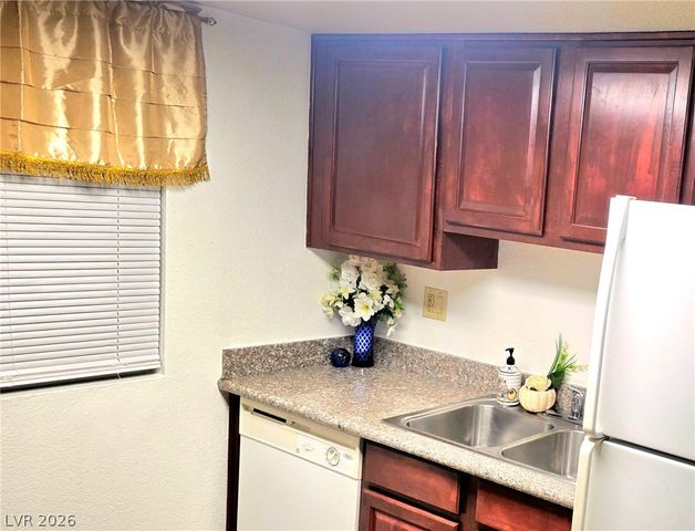 5185 Indian River Drive 227, Las Vegas, NV 89103
