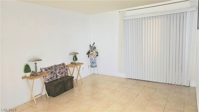 5185 Indian River Drive 227, Las Vegas, NV 89103