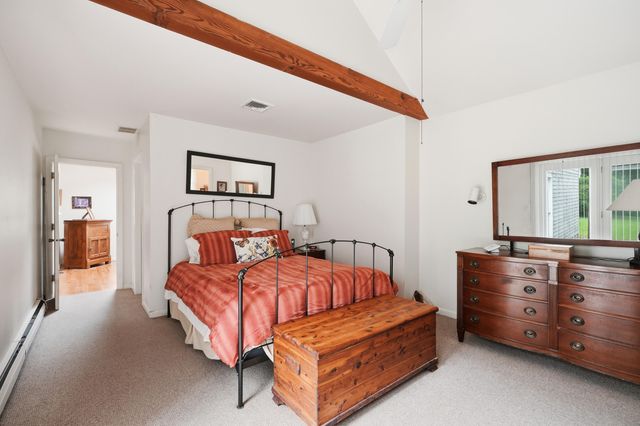 40 Cape Cod Lane, Barnstable, MA 02630