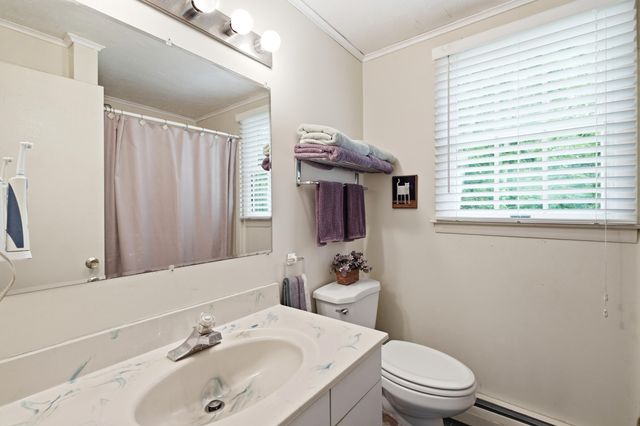40 Cape Cod Lane, Barnstable, MA 02630