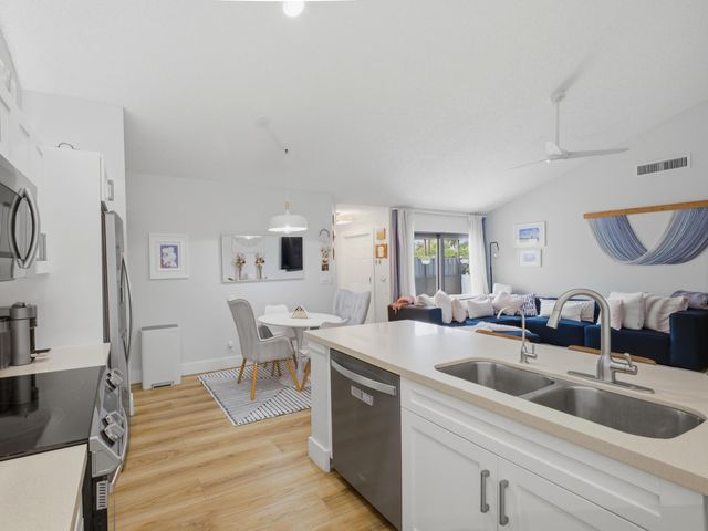 8920 Thumbwood Circle C, Boynton Beach, FL 33436