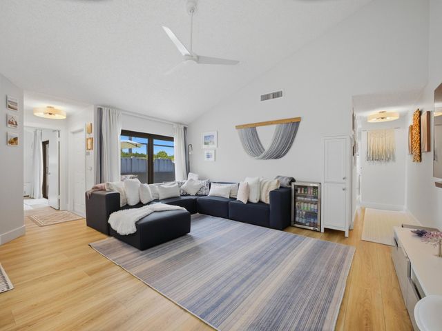 8920 Thumbwood Circle C, Boynton Beach, FL 33436