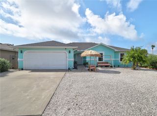 13913 Longboat Dr, Corpus Christi, TX 78418