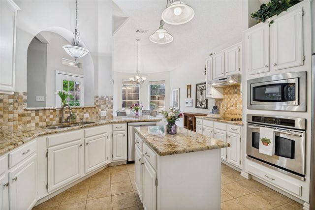 14605 Waterview Circle, Addison, TX 75001