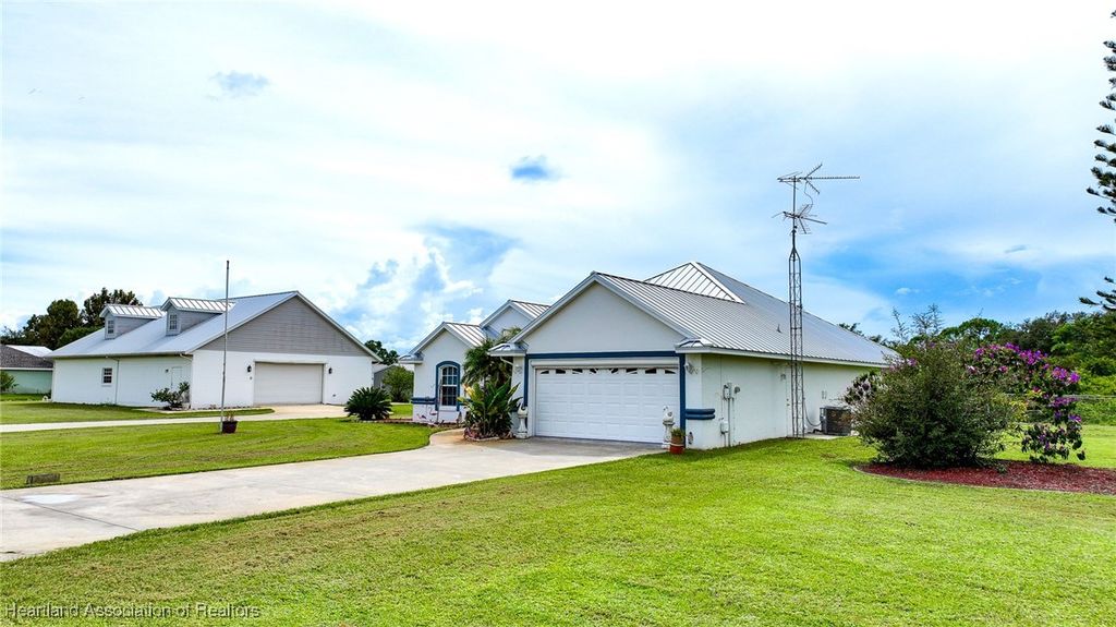1528 Walnut Avenue, Lake Placid, FL 33852