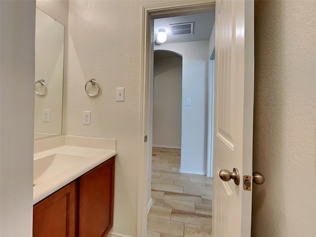 253 Pitt Circle, Fate, TX 75189