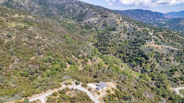 25250 Deertrail, Tehachapi, CA 93561