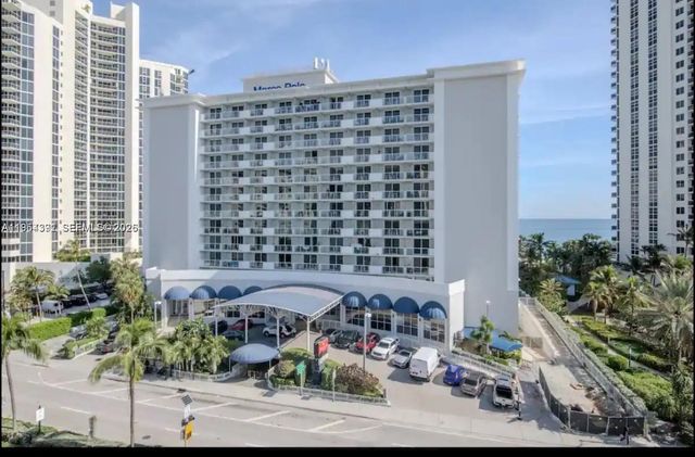 19201 Collins Avenue 436, Sunny Isles Beach, FL 33160