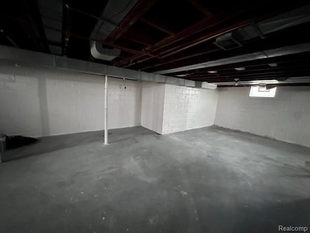 1612 Deering Street, Garden City, MI 48135