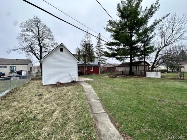 1612 Deering Street, Garden City, MI 48135