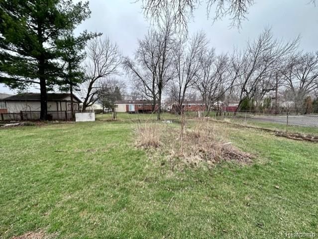 1612 Deering Street, Garden City, MI 48135