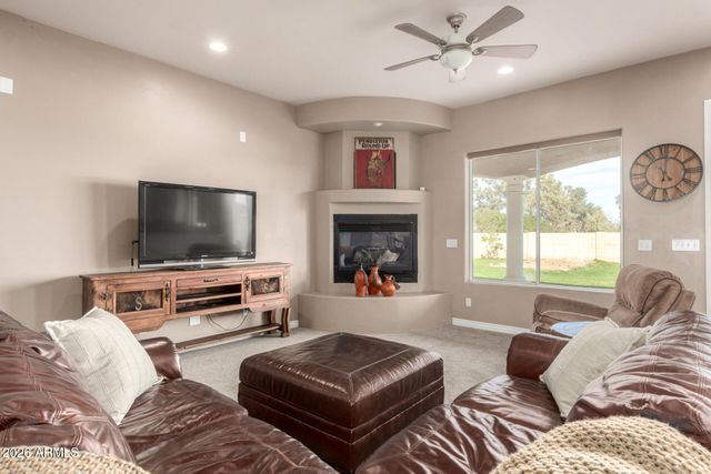 16218 W CAROLE Lane, Litchfield Park, AZ 85340