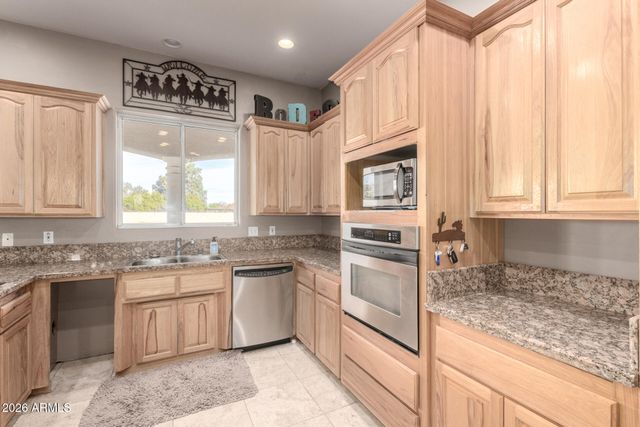 16218 W CAROLE Lane, Litchfield Park, AZ 85340