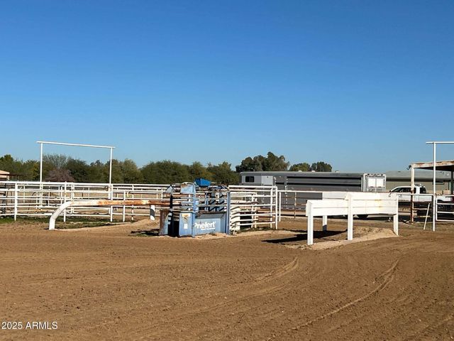 16218 W CAROLE Lane, Litchfield Park, AZ 85340