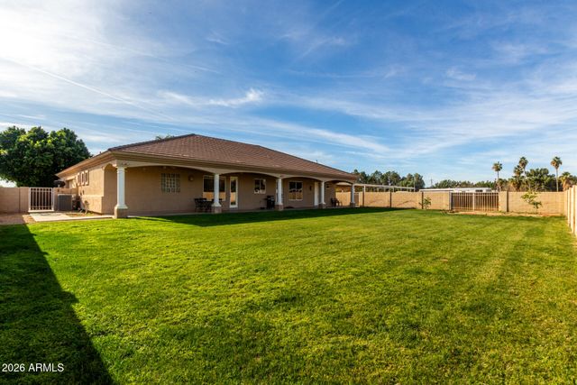 16218 W CAROLE Lane, Litchfield Park, AZ 85340