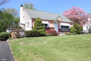 724 S 9TH ST, Perkasie, PA 18944