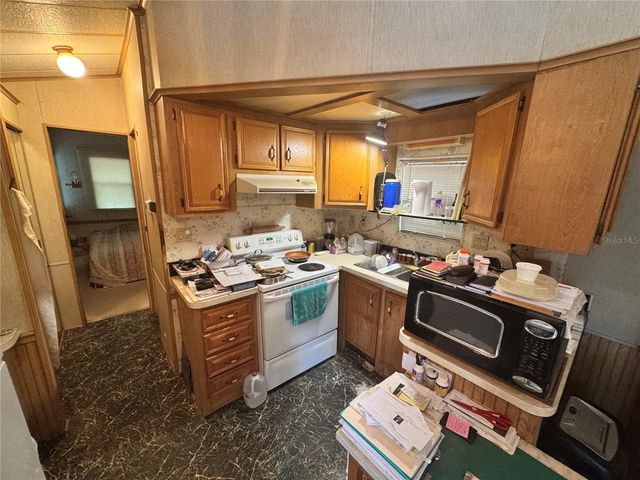 17528 COYOTE ROAD, Hudson, FL 34667