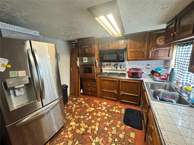 17528 COYOTE ROAD, Hudson, FL 34667