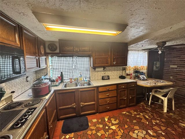 17528 COYOTE ROAD, Hudson, FL 34667