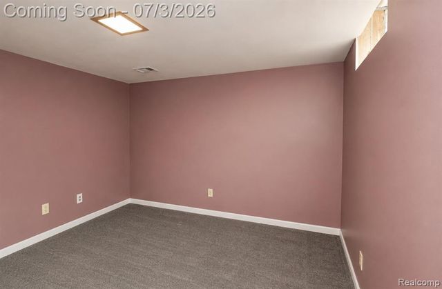 11085 Busch Avenue, Warren, MI 48089