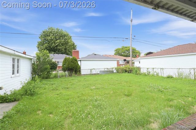 11085 Busch Avenue, Warren, MI 48089