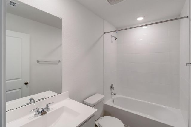 205 Bull Lake CIR, Buda, TX 78610