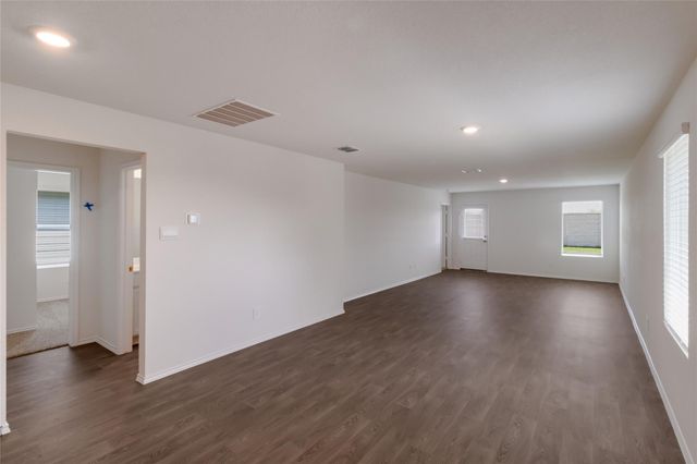 205 Bull Lake CIR, Buda, TX 78610