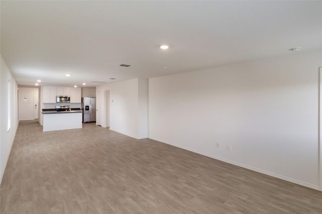 205 Bull Lake CIR, Buda, TX 78610