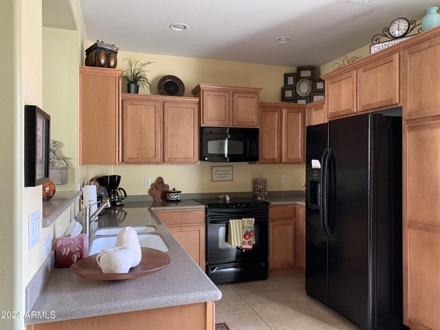 1940 W Faria Lane, Phoenix, AZ 85023