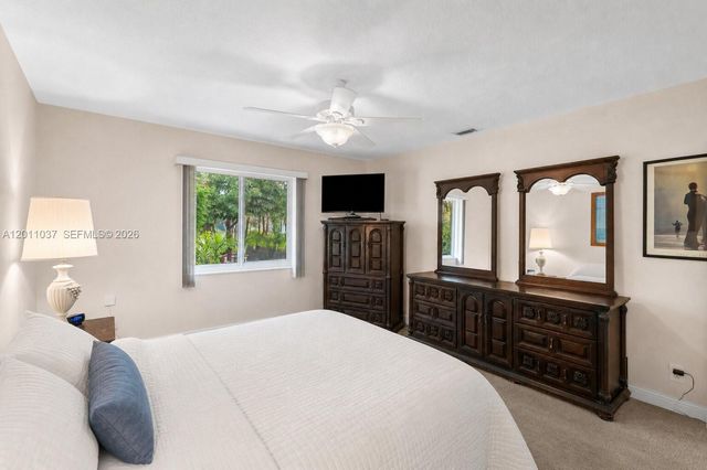 8887 Bella Vista Dr 8887, Boca Raton, FL 33433
