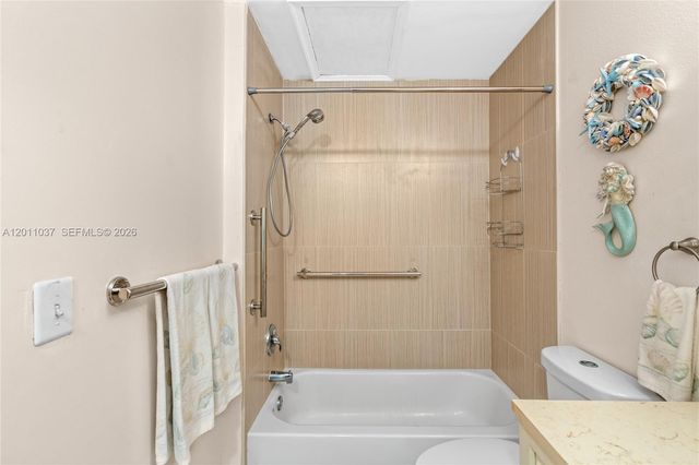 8887 Bella Vista Dr 8887, Boca Raton, FL 33433